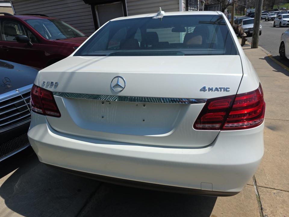 MERCEDES-BENZ E-CLASS - 6