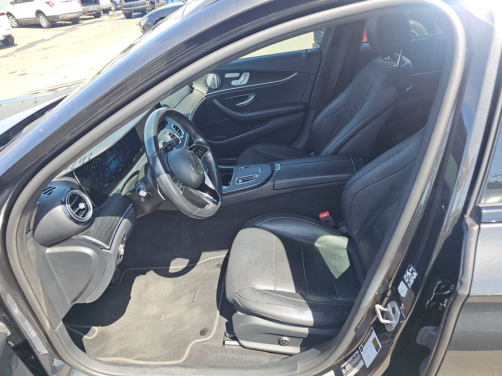 MERCEDES-BENZ E-CLASS - 8