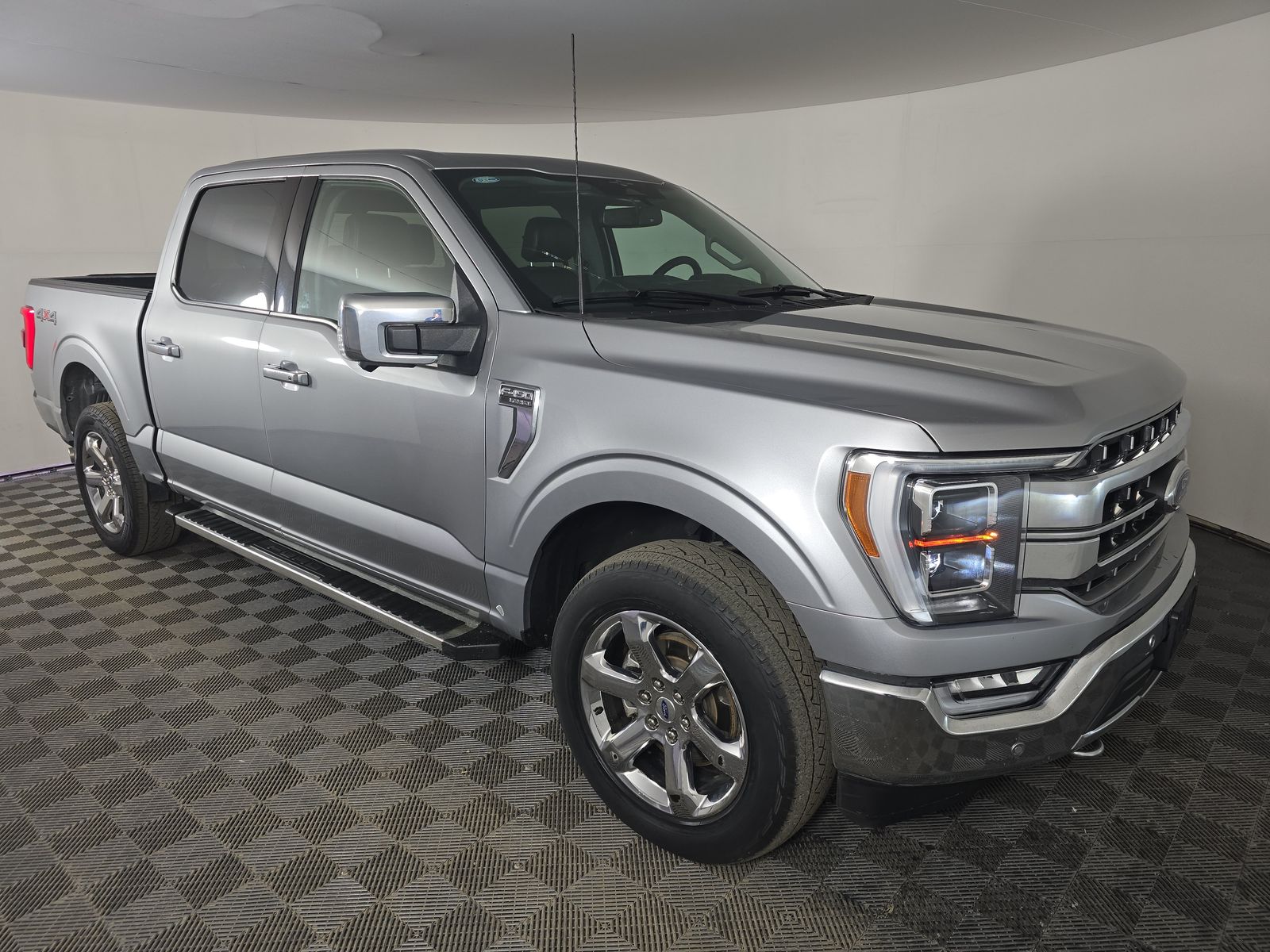 2023 Ford F-150 Lariat AWD