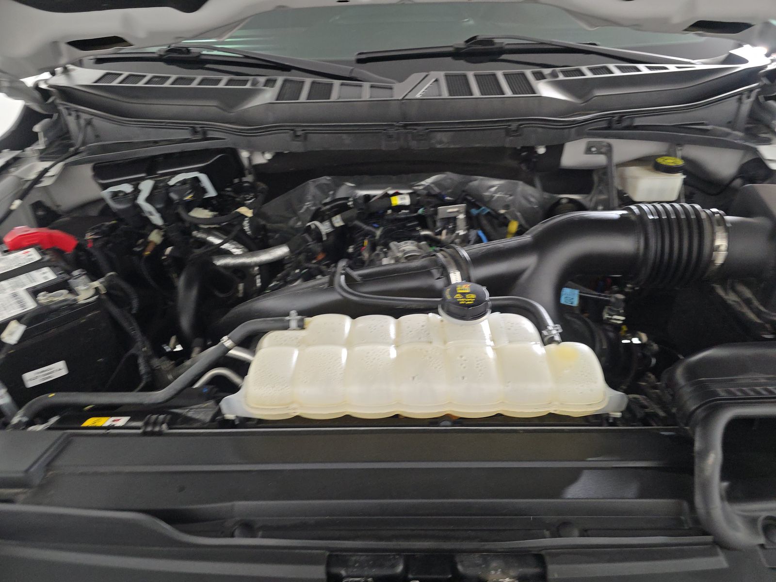 2023 Ford F-150 Lariat AWD