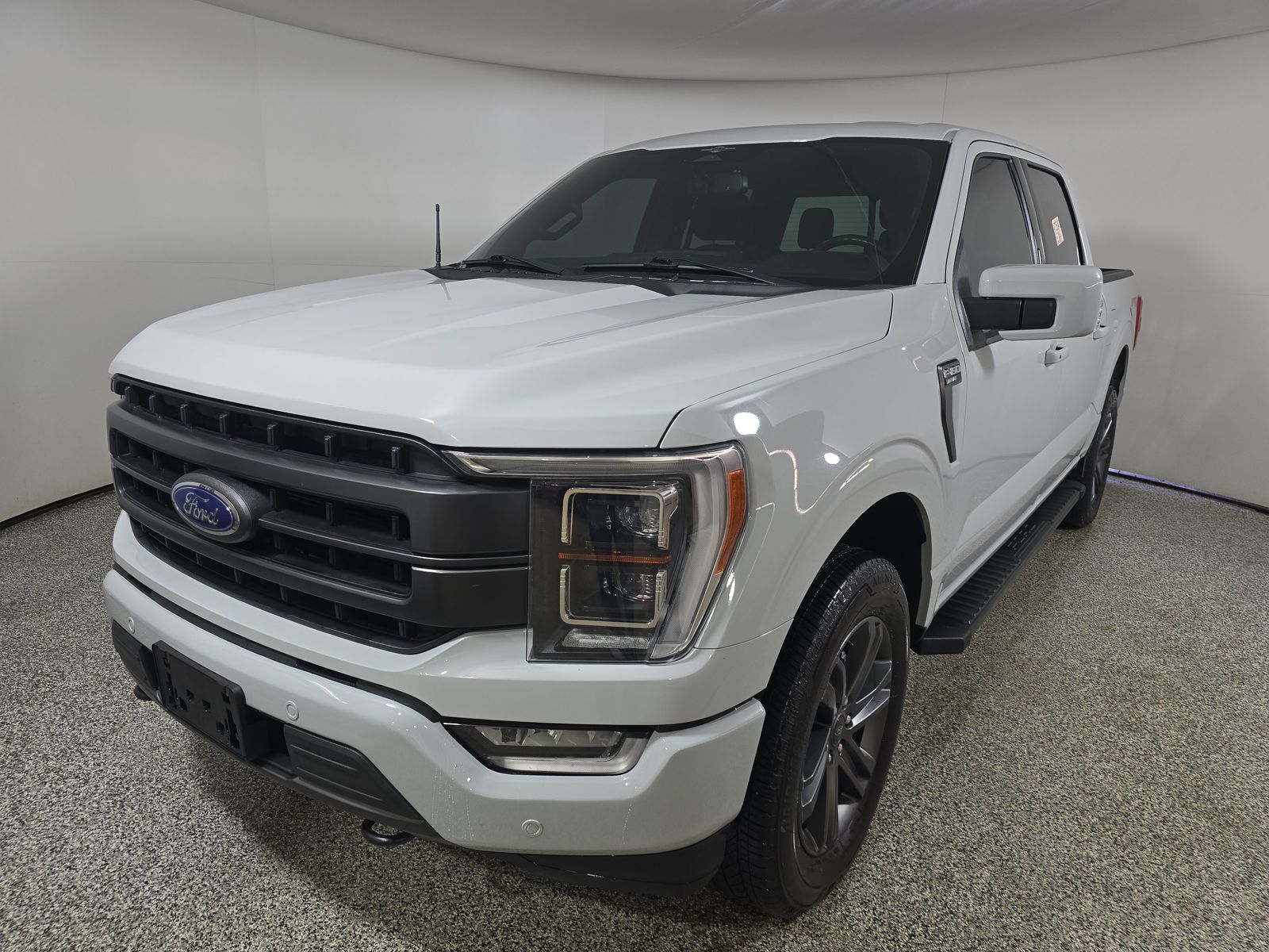 2023 Ford F-150 Lariat AWD