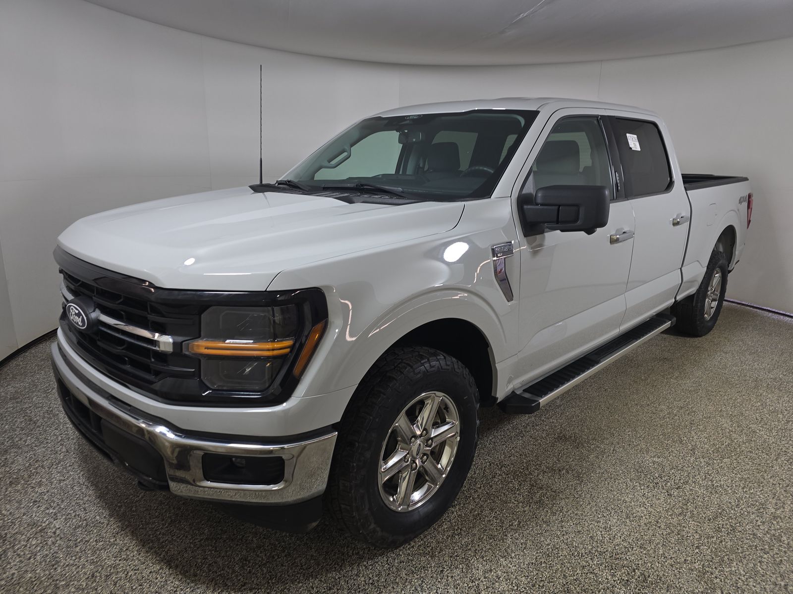 2024 Ford F-150 XLT AWD