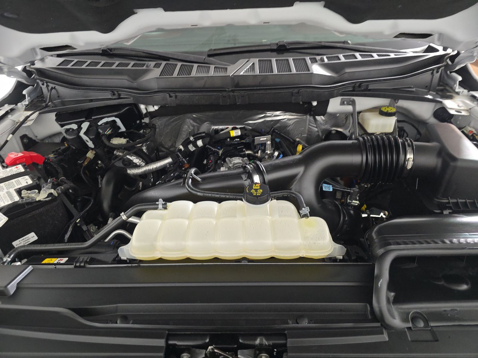 2023 Ford F-150 Lariat AWD