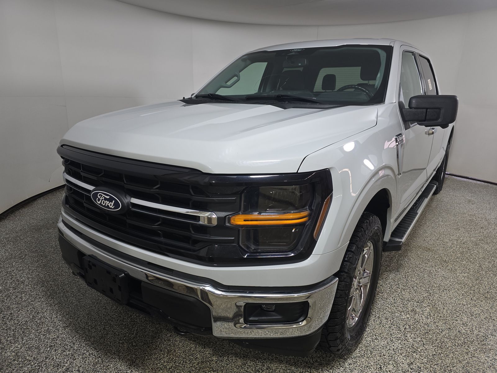 2024 Ford F-150 XLT AWD