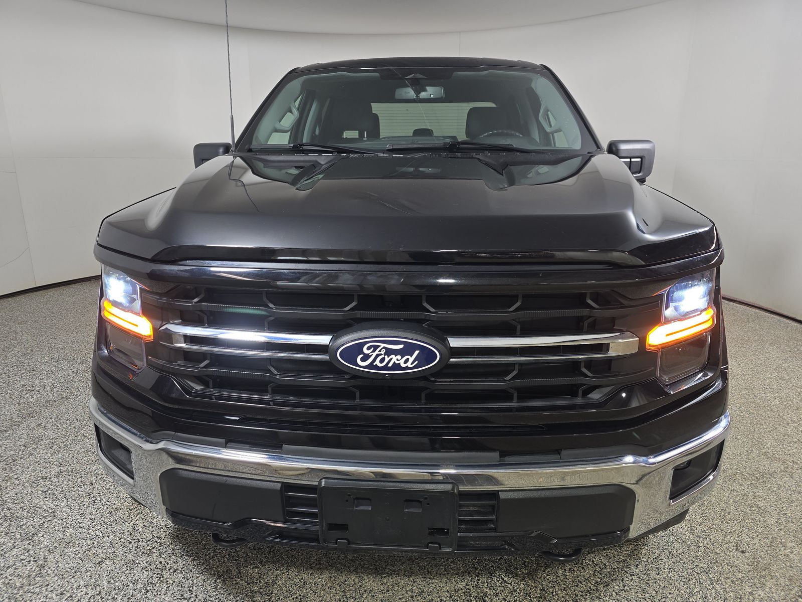 2024 Ford F-150 XLT AWD