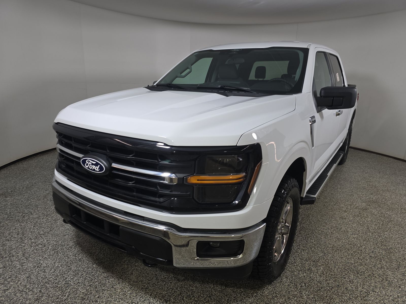 2025 Ford F-150 XLT AWD