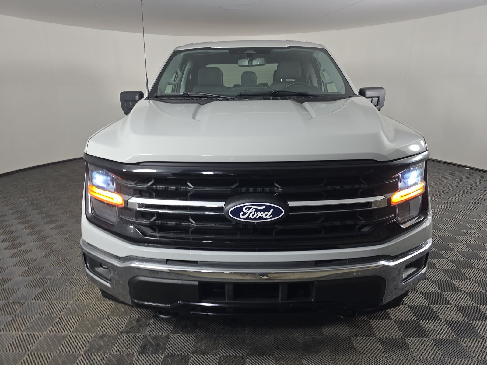 2024 Ford F-150 XLT AWD