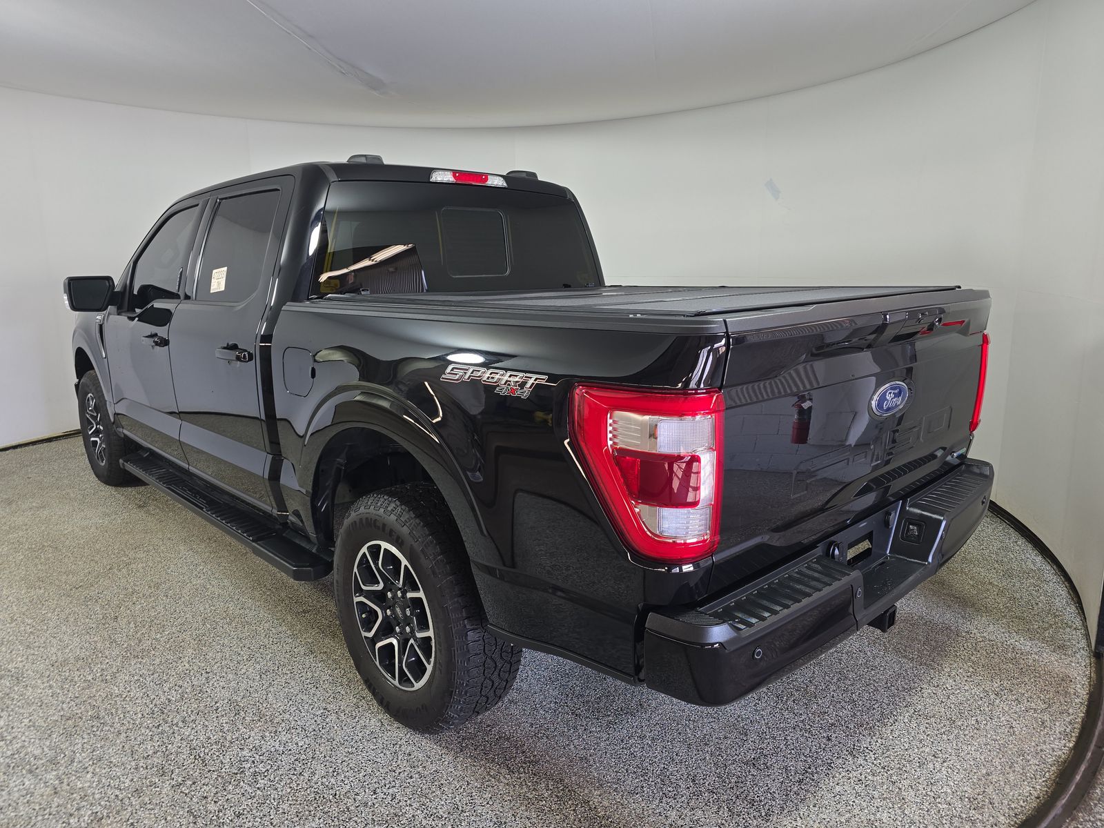 2023 Ford F-150 Lariat AWD