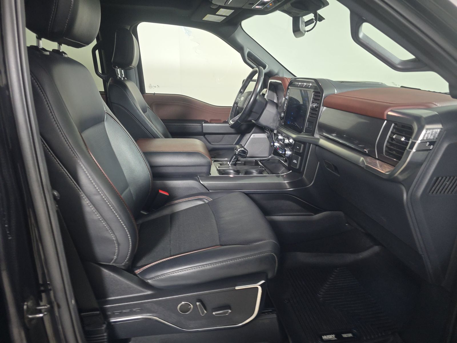 2023 Ford F-150 Lariat AWD