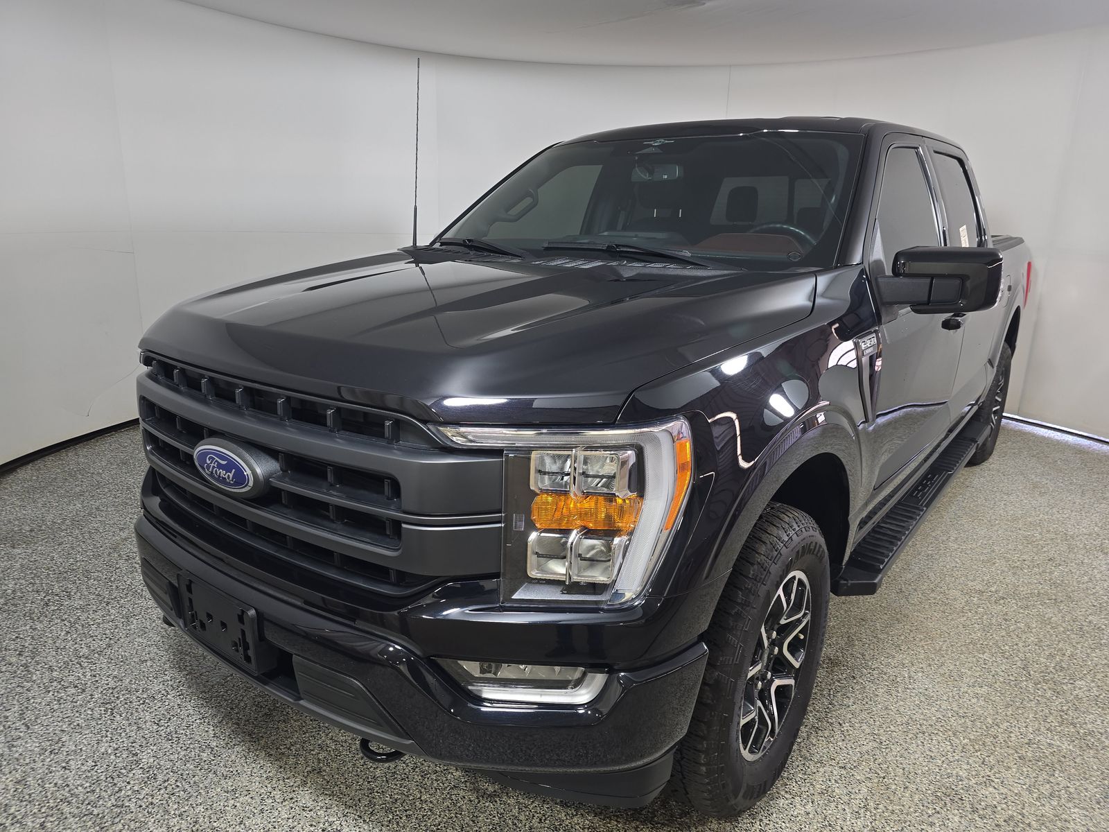2023 Ford F-150 Lariat AWD