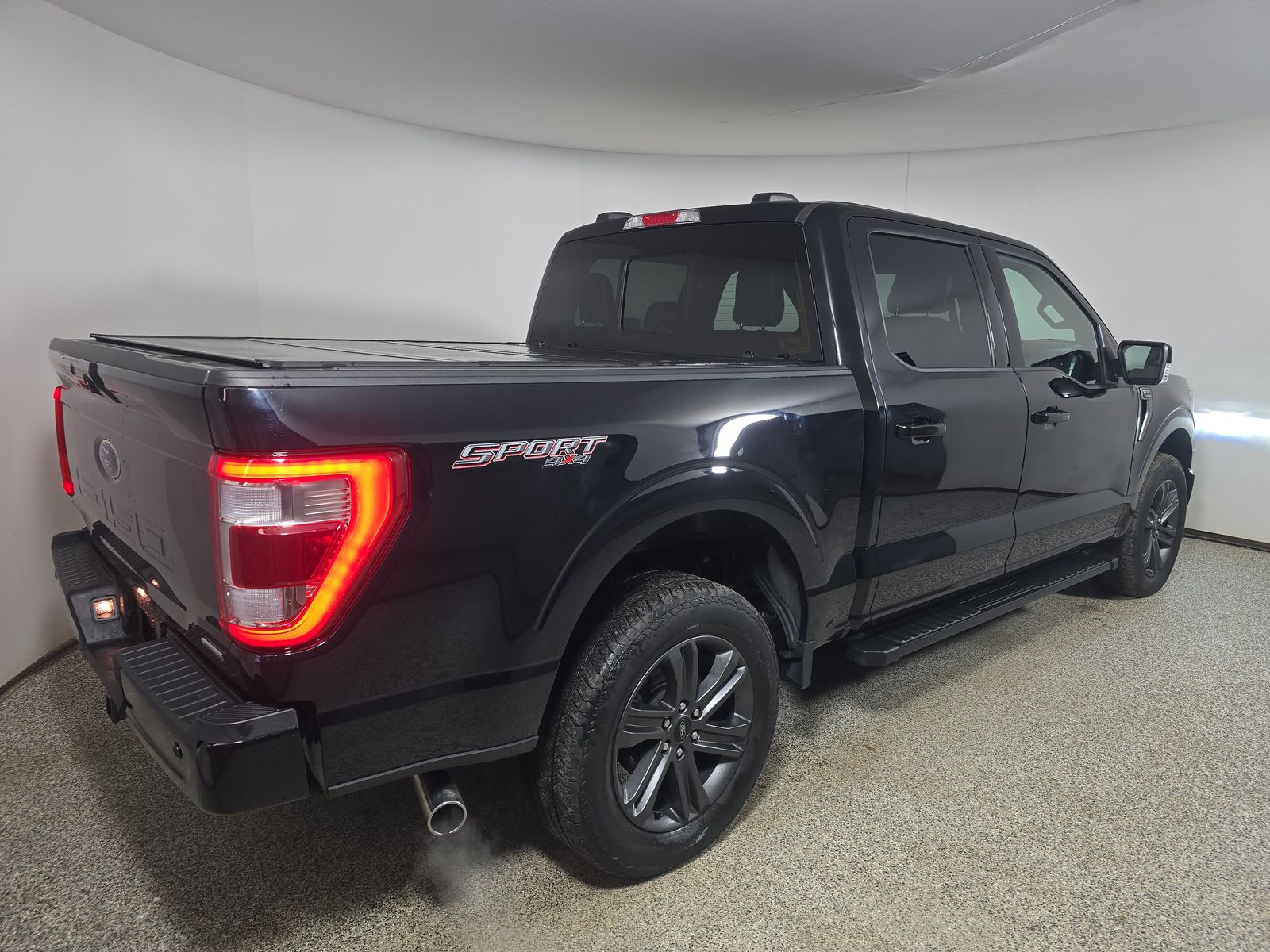 2023 Ford F-150 Lariat AWD