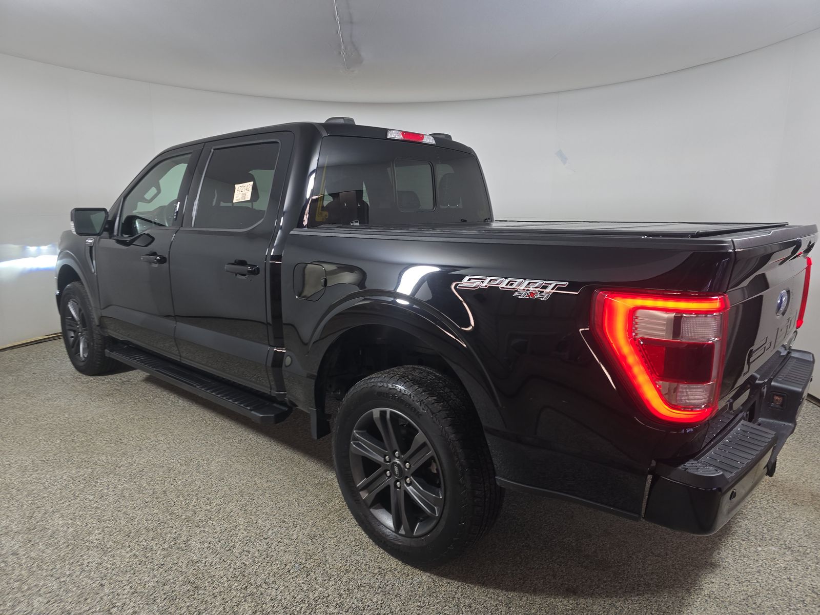 2023 Ford F-150 Lariat AWD