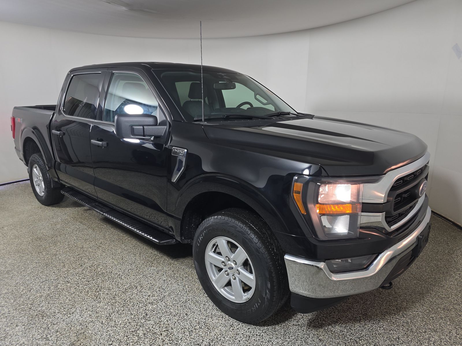 2023 Ford F-150 XLT AWD