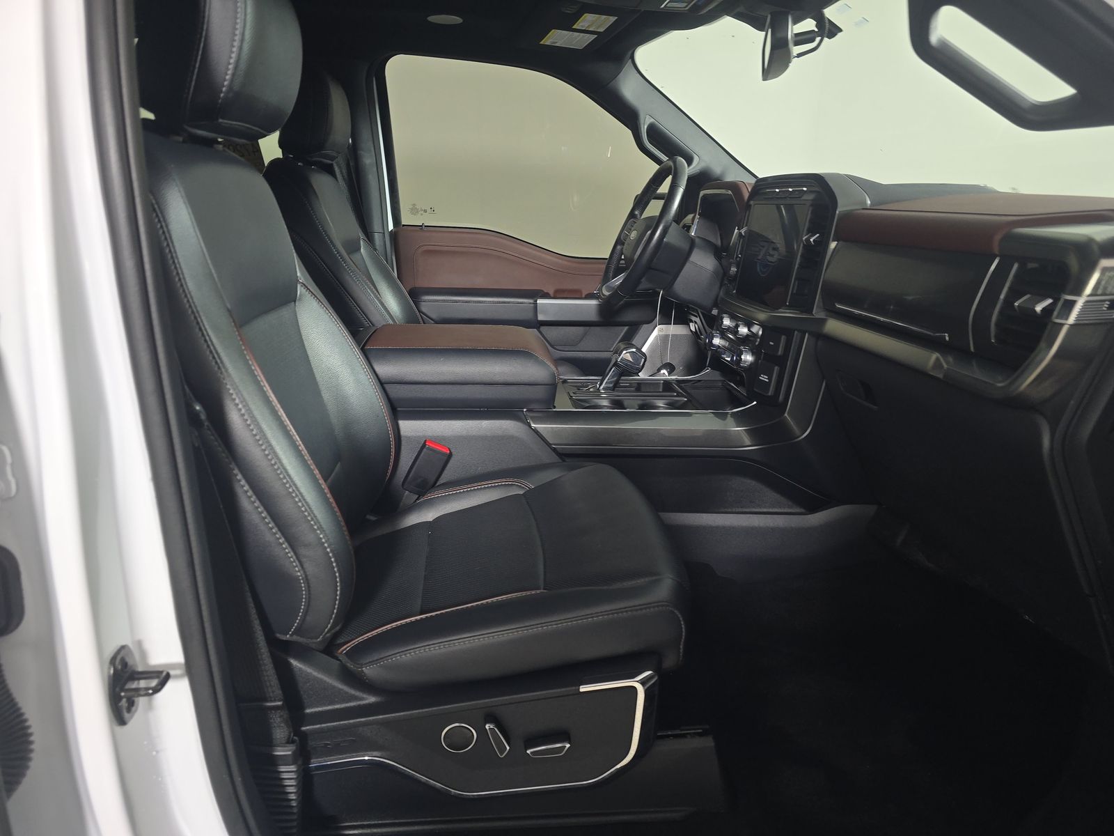 2023 Ford F-150 Lariat AWD