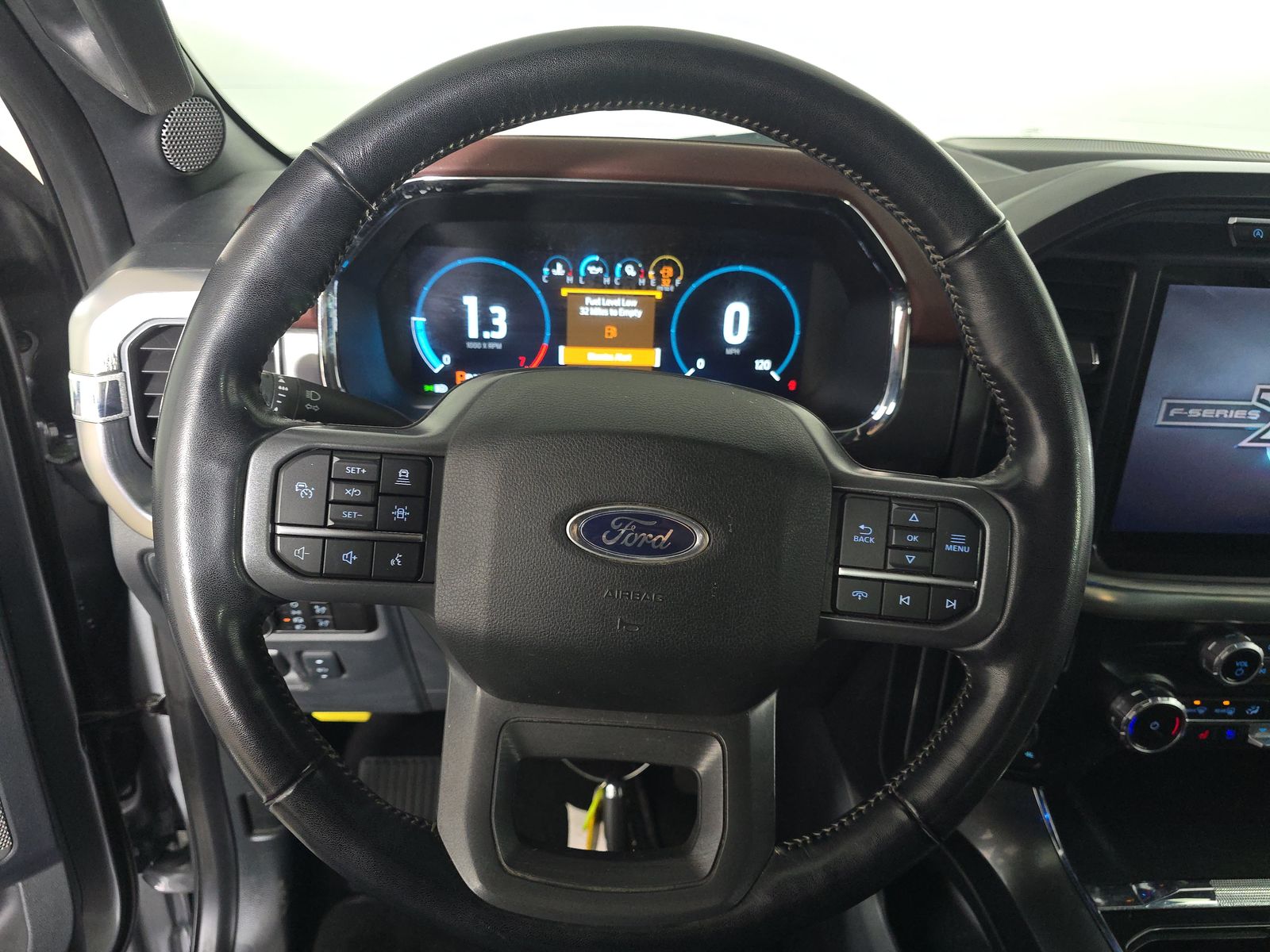 2023 Ford F-150 Lariat AWD