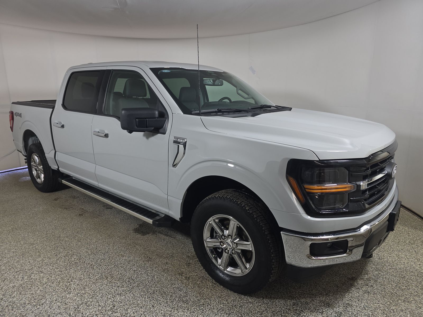 2024 Ford F-150 XLT AWD