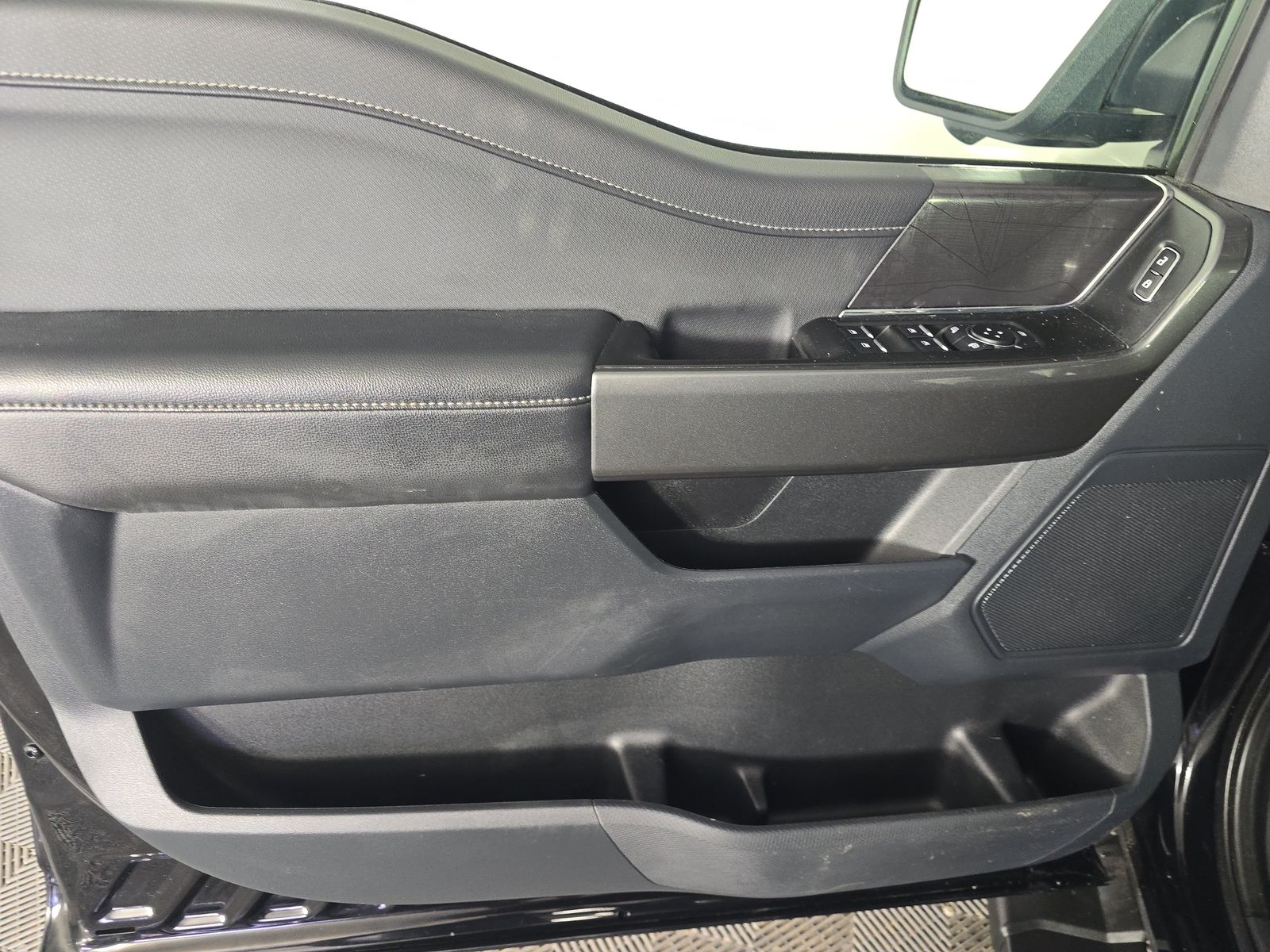 2023 Ford F-150 Hybrid XLT AWD