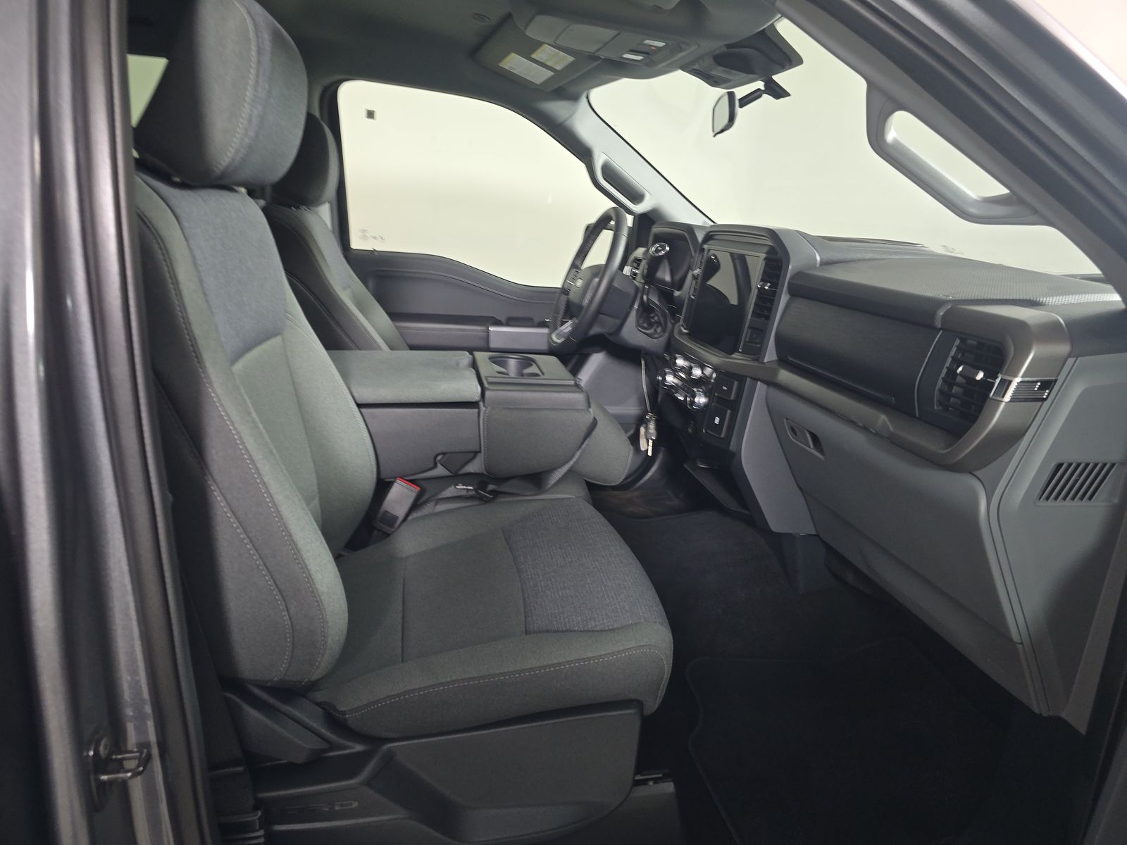 2025 Ford F-150 XLT AWD