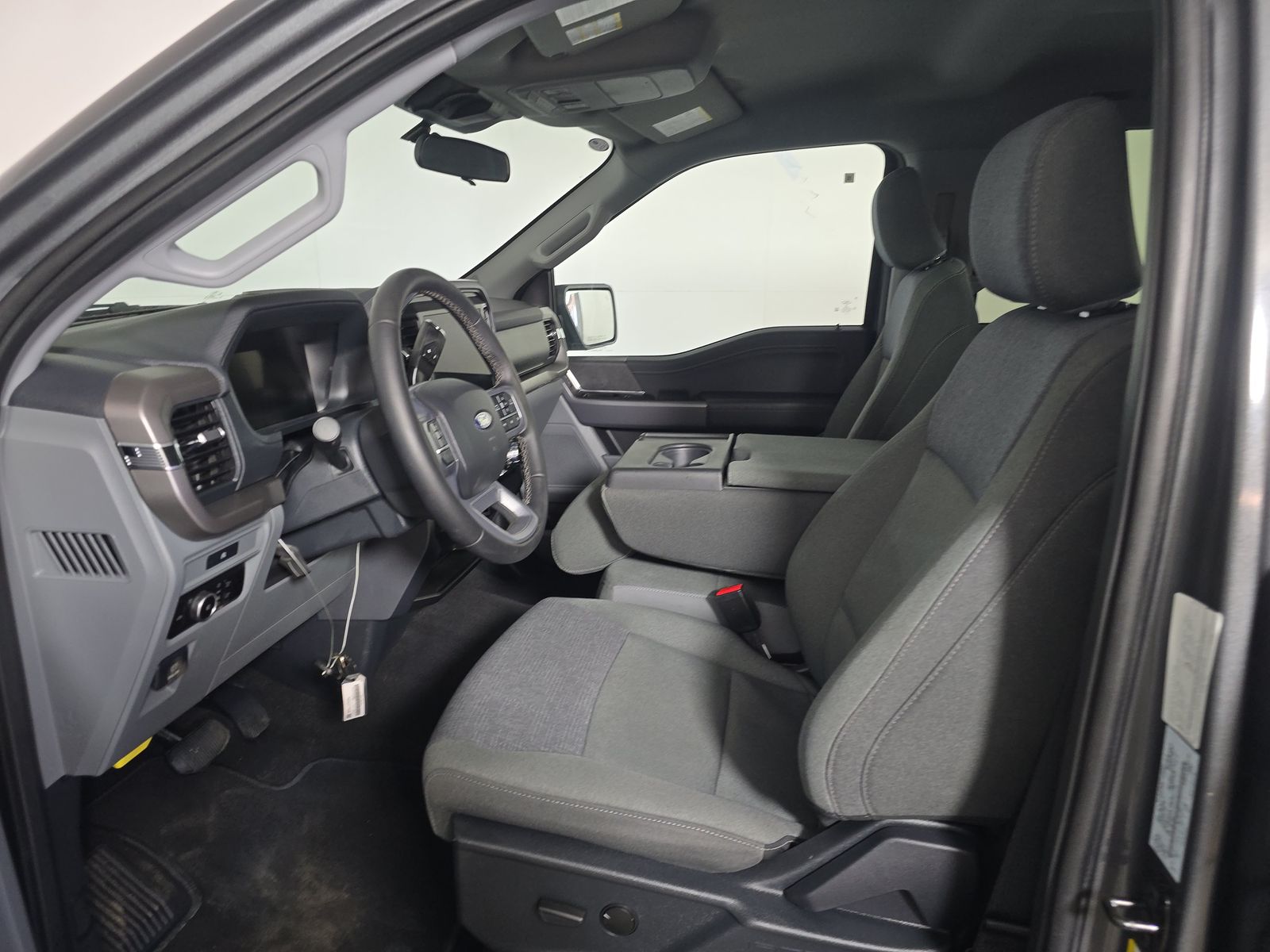 2025 Ford F-150 XLT AWD