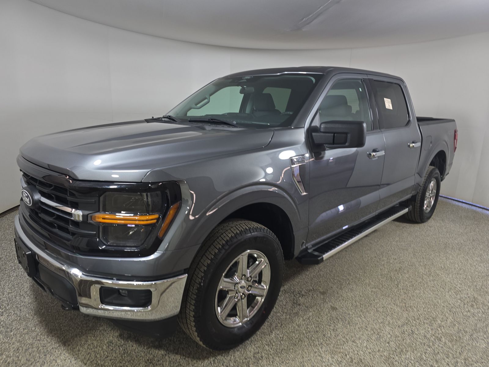 2025 Ford F-150 XLT AWD