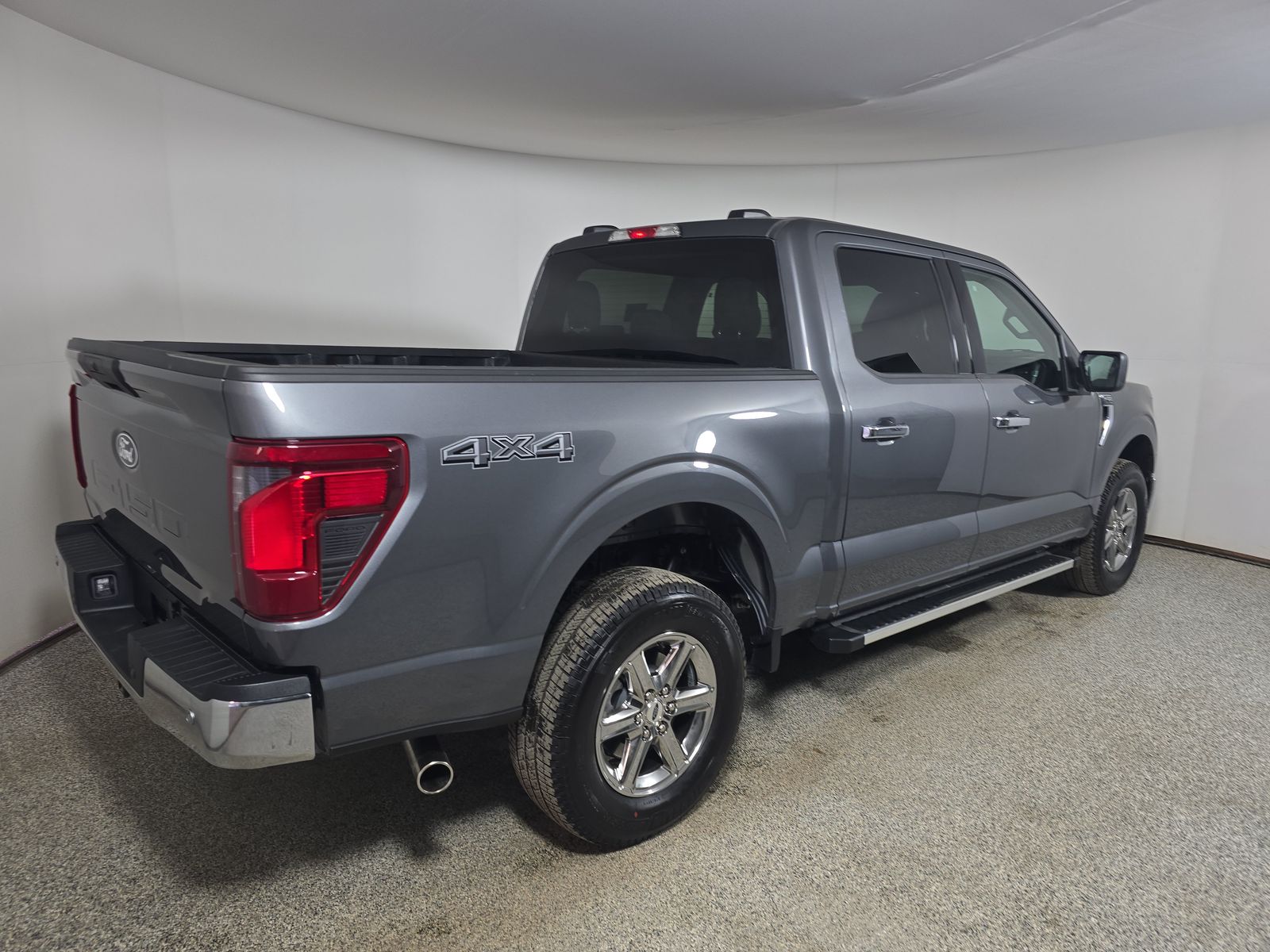 2025 Ford F-150 XLT AWD