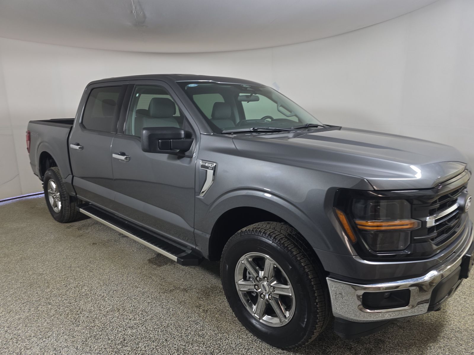2025 Ford F-150 XLT AWD