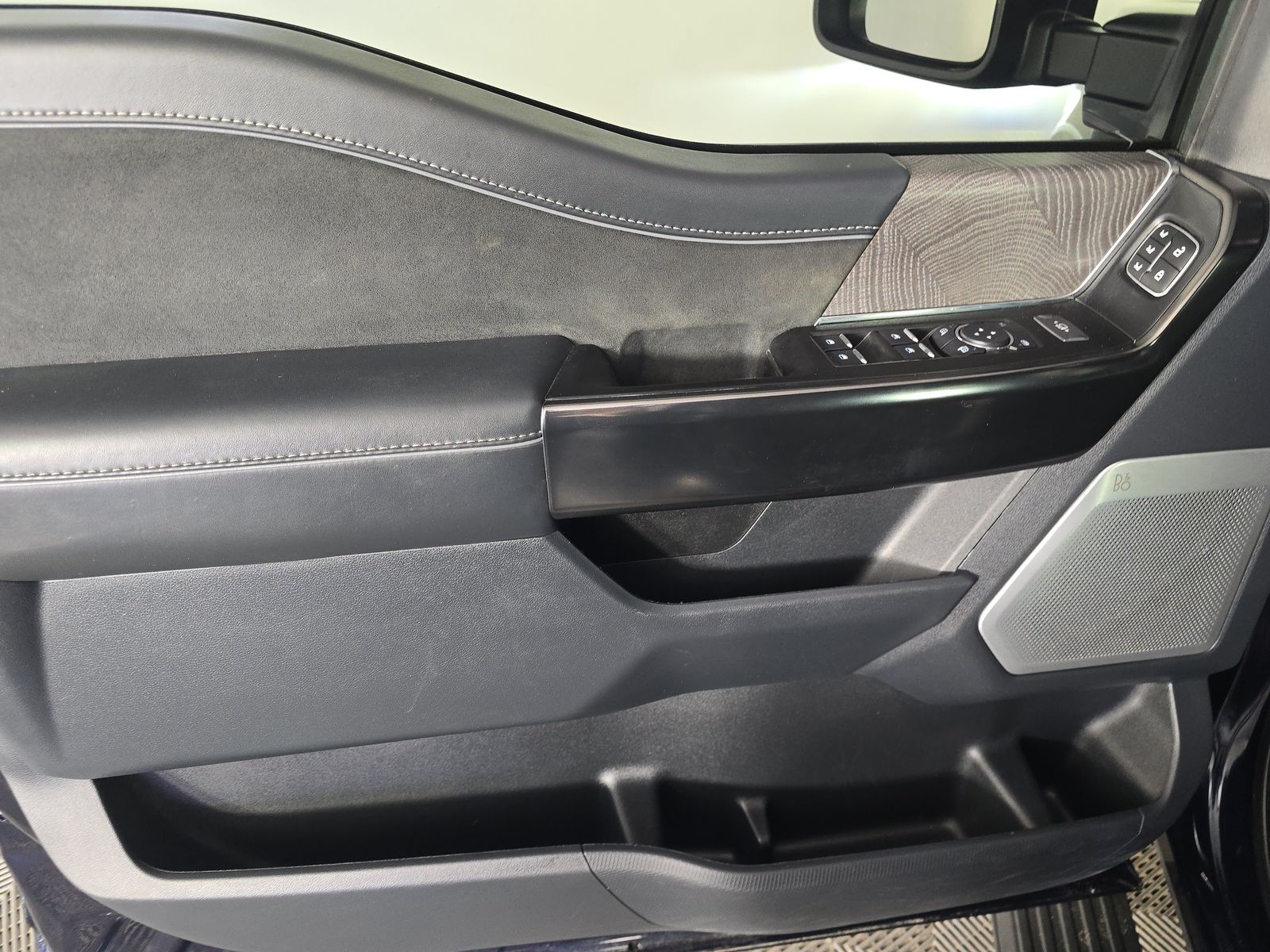 2023 Ford F-150 Hybrid Platinum AWD