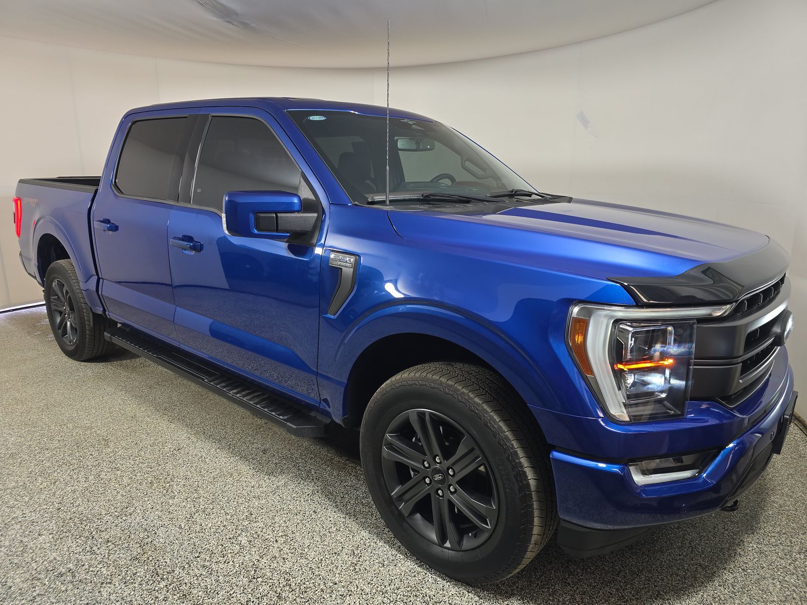 2023 Ford F-150 Lariat AWD