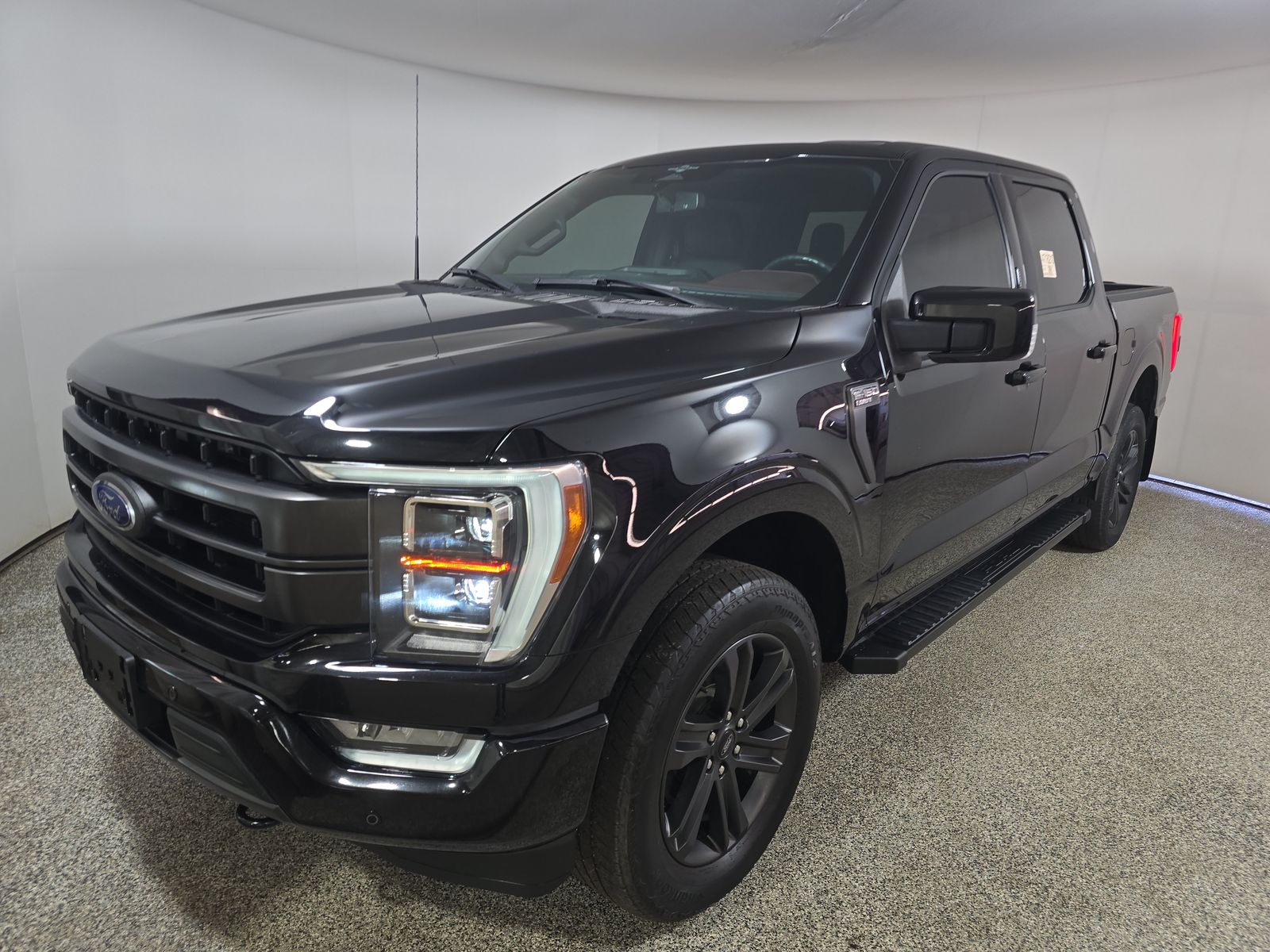 2023 Ford F-150 Lariat AWD