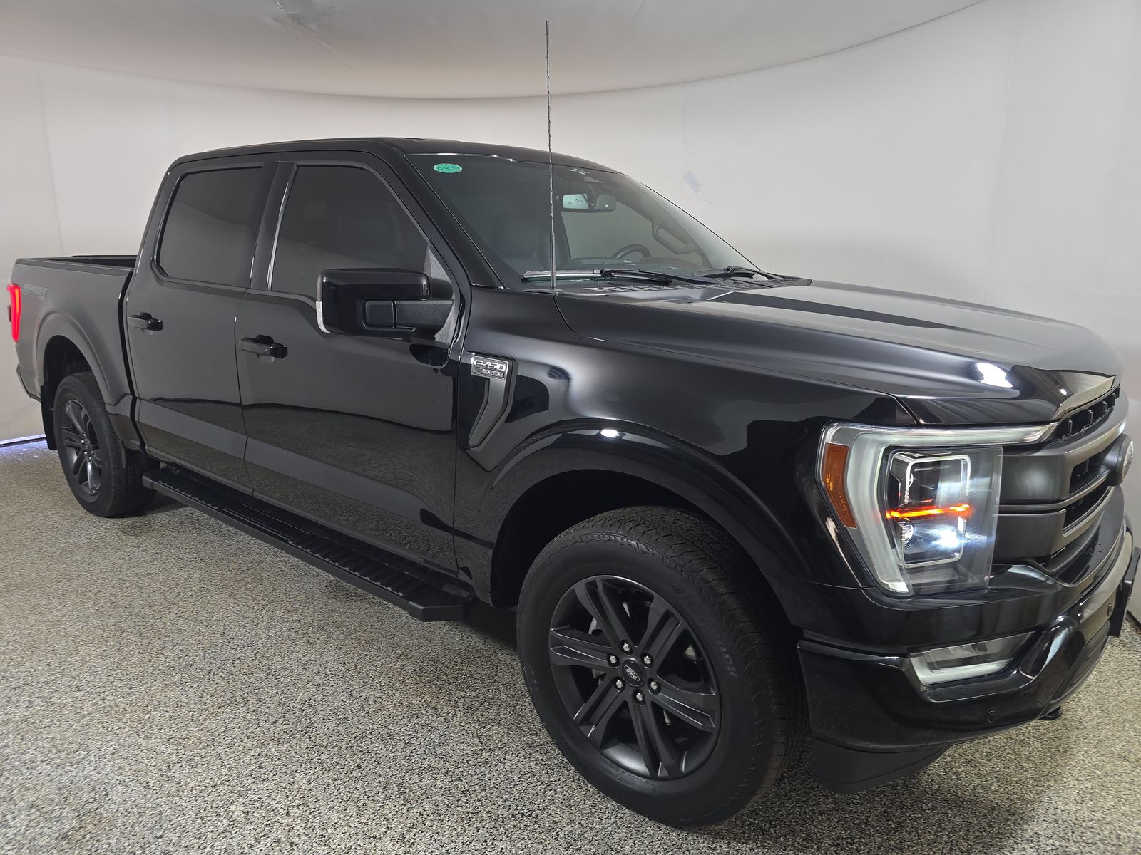 2023 Ford F-150 Lariat AWD