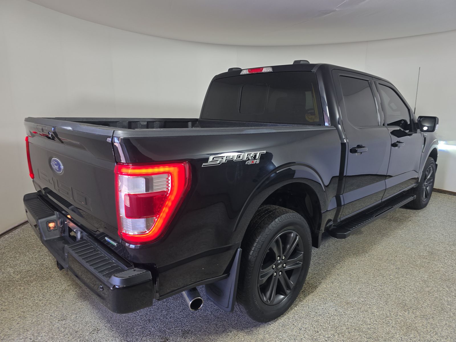 2023 Ford F-150 Lariat AWD