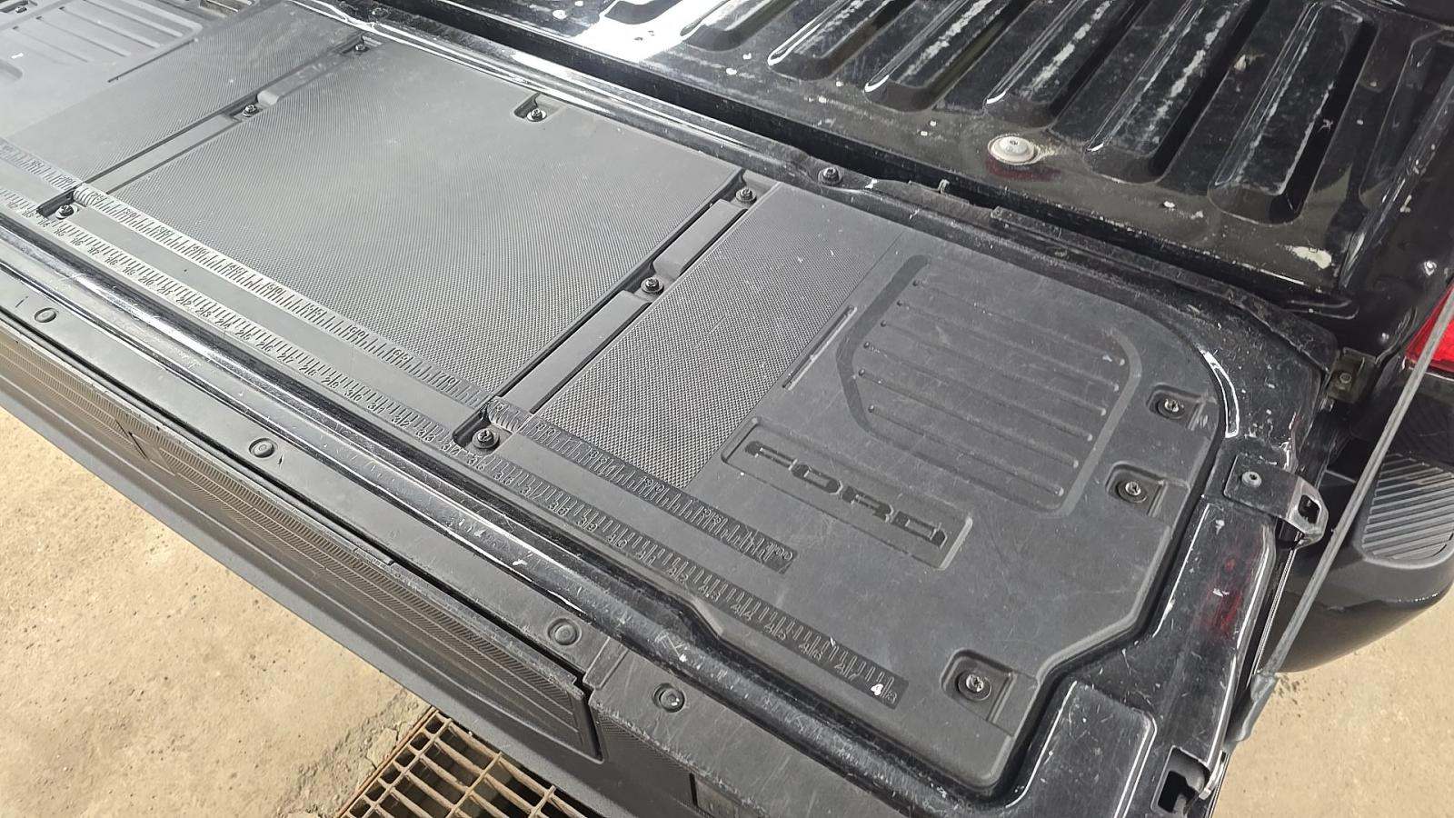 2023 Ford F-150 Lariat AWD