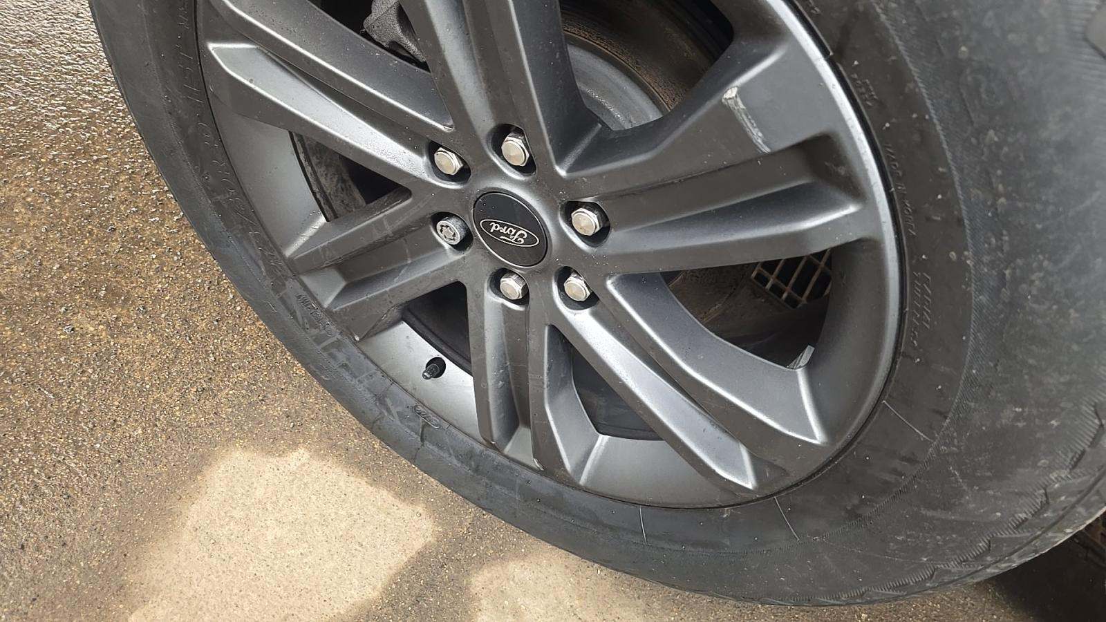 2023 Ford F-150 Lariat AWD