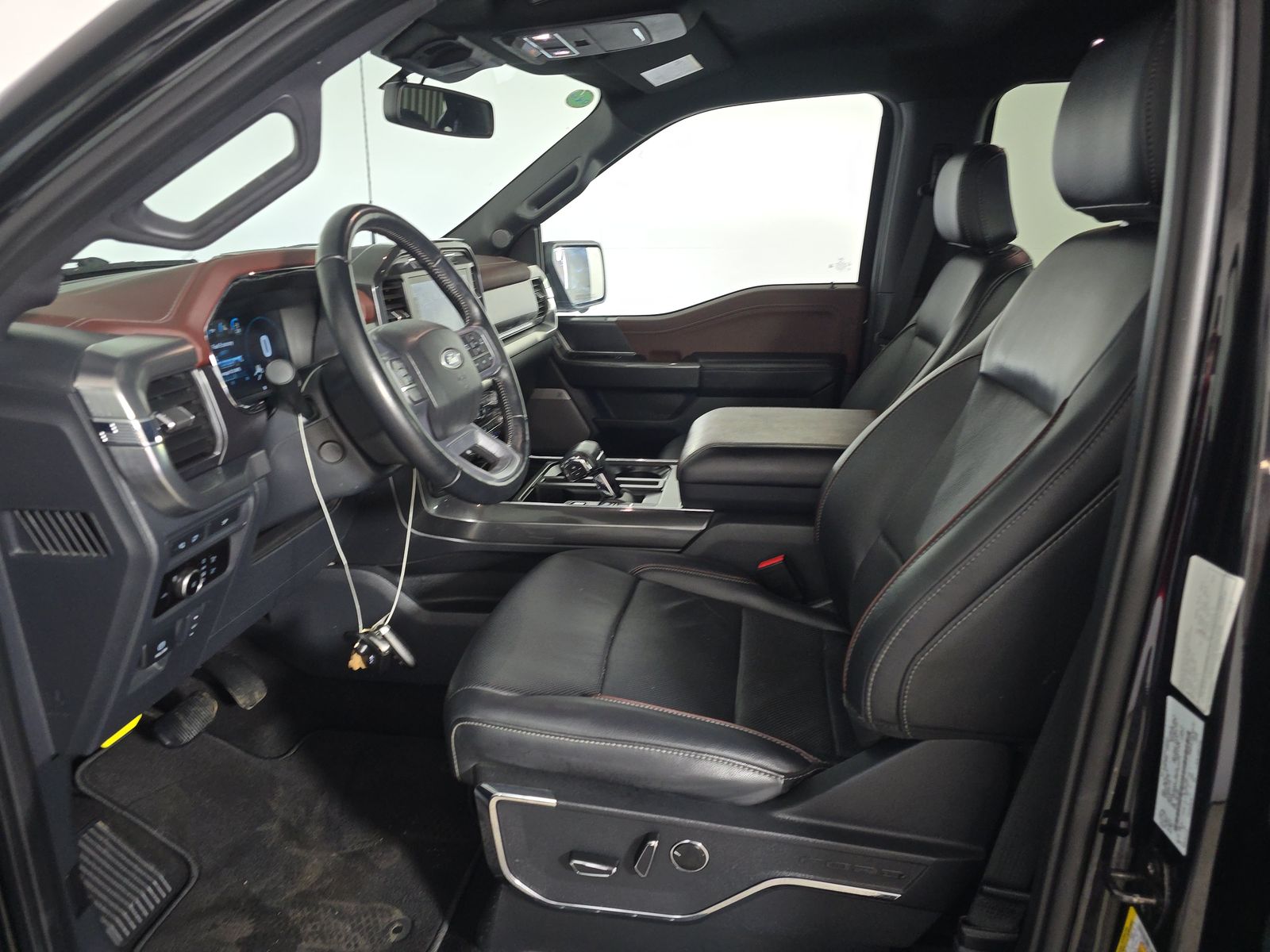 2023 Ford F-150 Lariat AWD