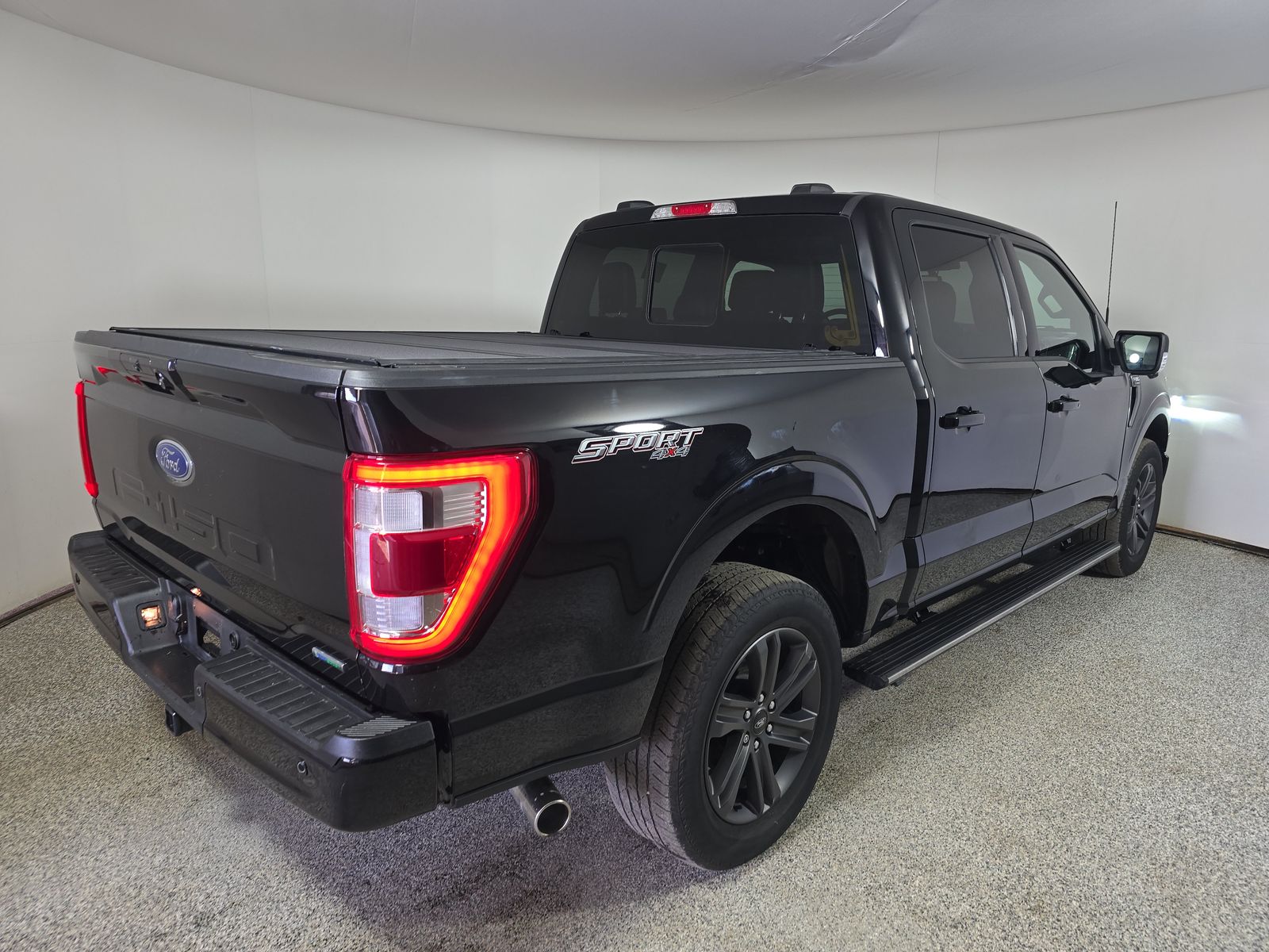 2023 Ford F-150 Lariat AWD