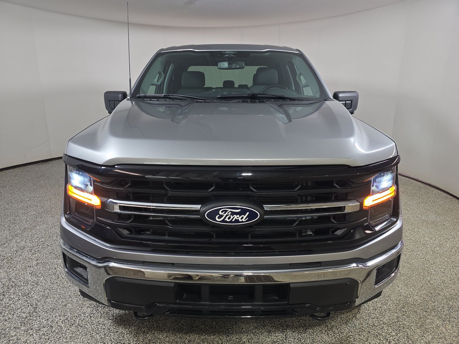 2024 Ford F-150 XLT AWD