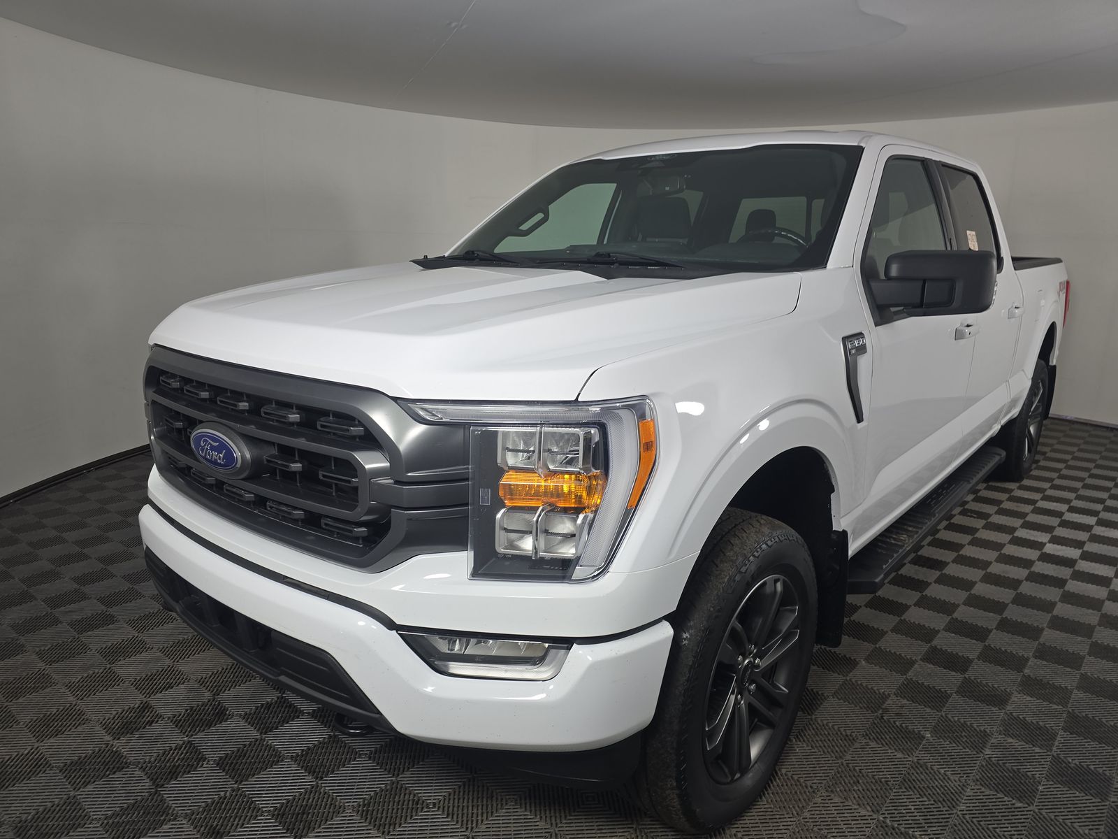 2022 Ford F-150 XLT AWD
