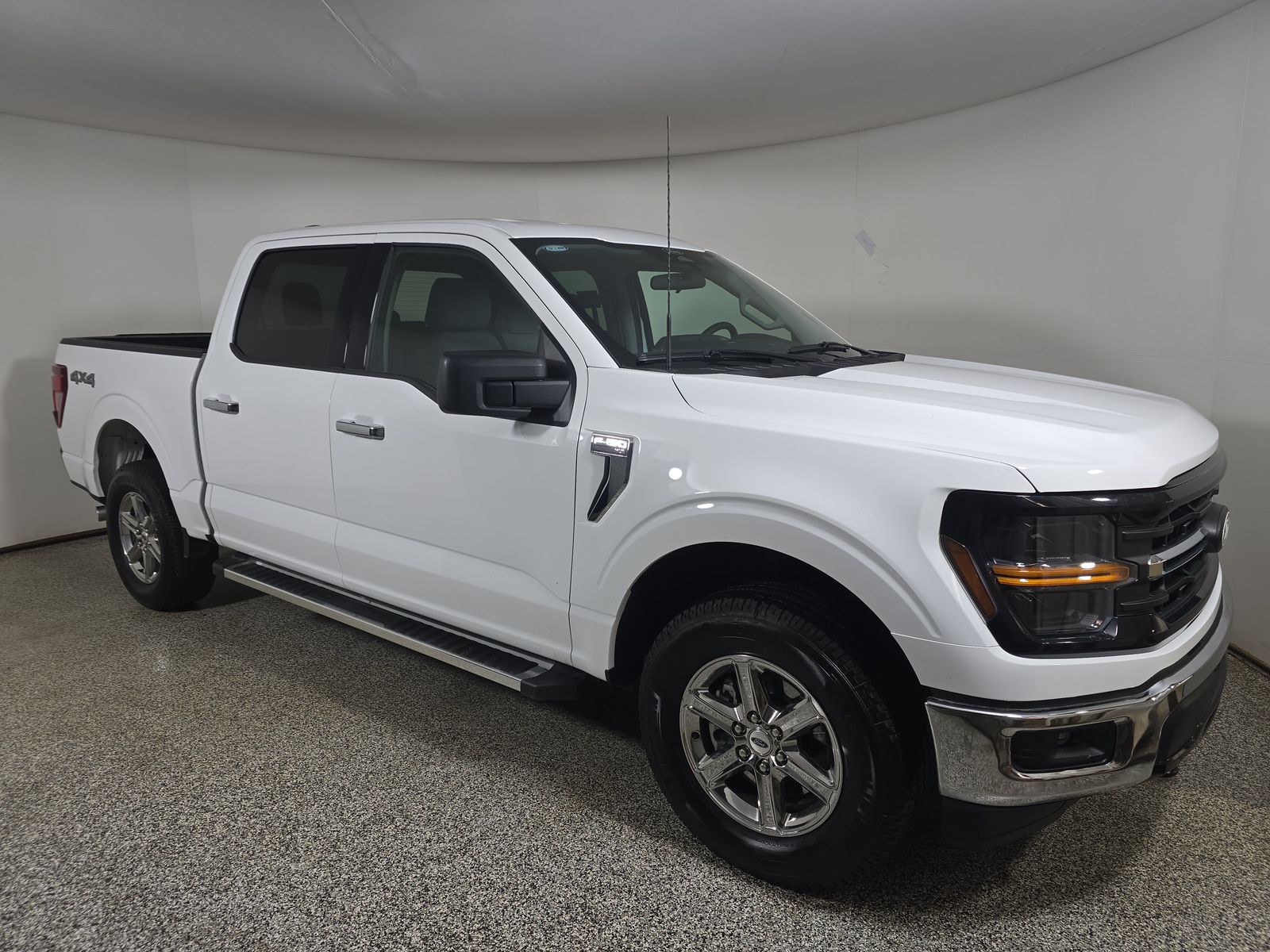 2025 Ford F-150 XLT AWD