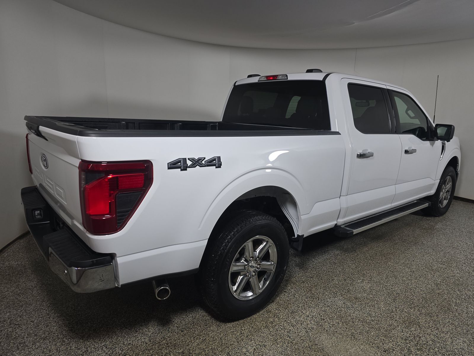 2024 Ford F-150 XLT AWD