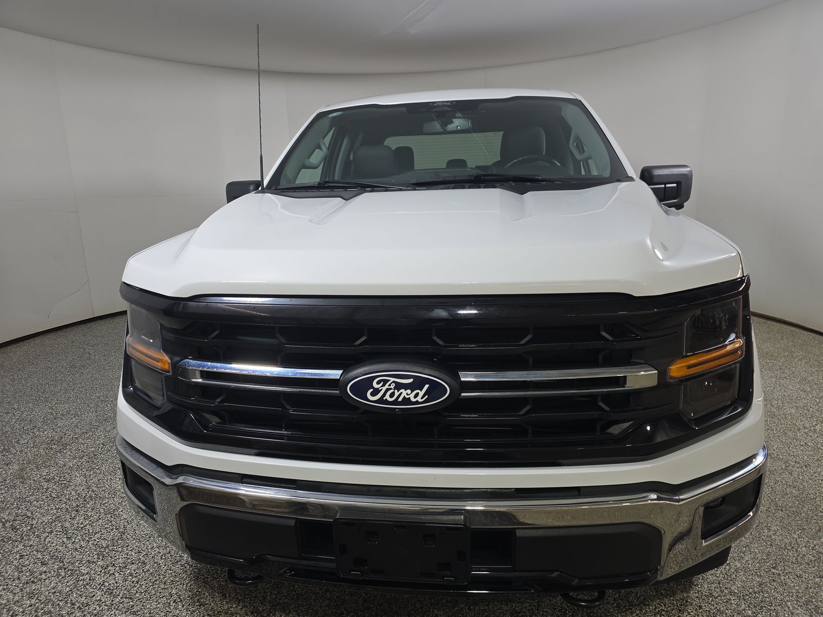 2024 Ford F-150 XLT AWD