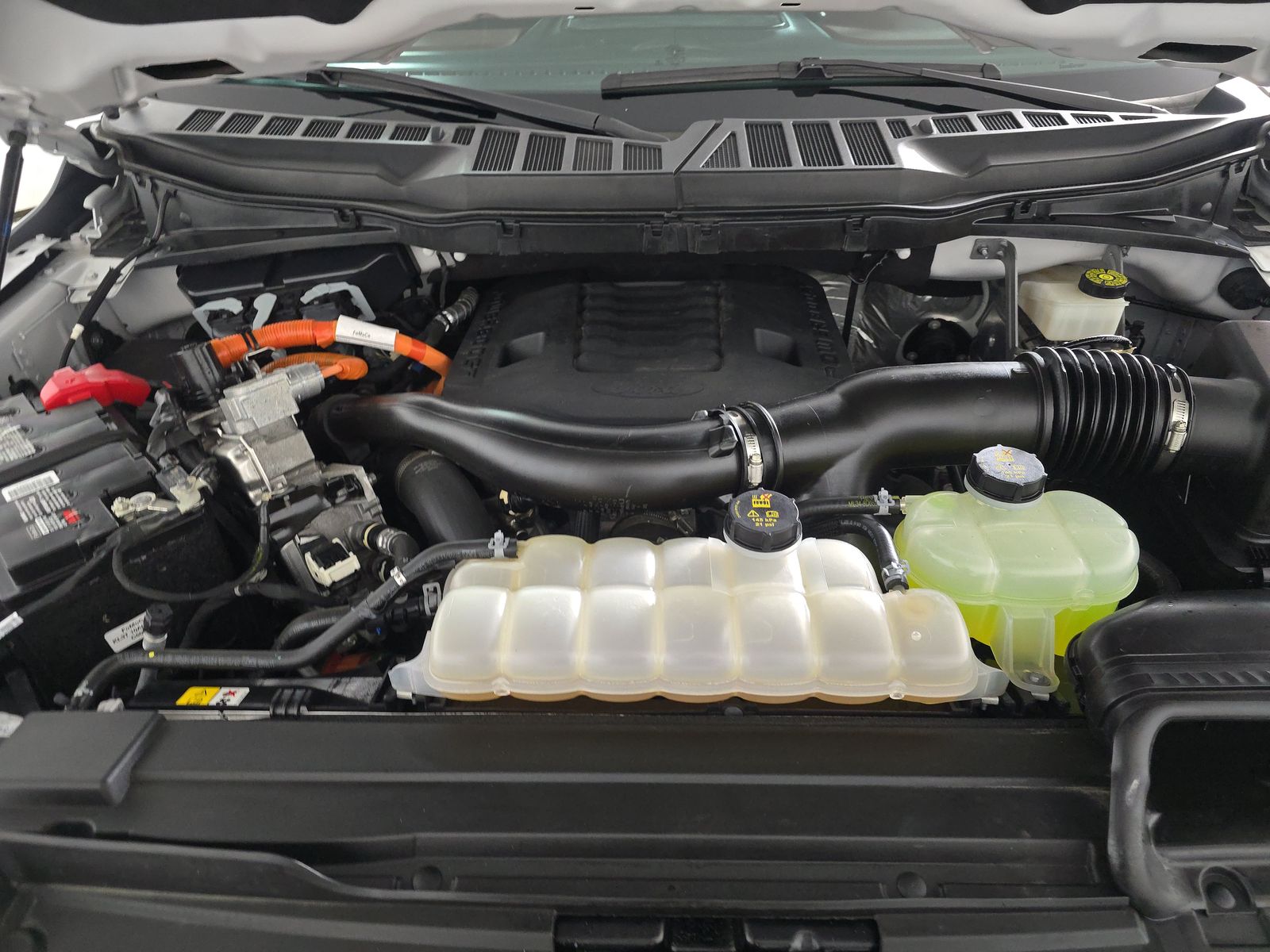 2023 Ford F-150 Hybrid Lariat AWD