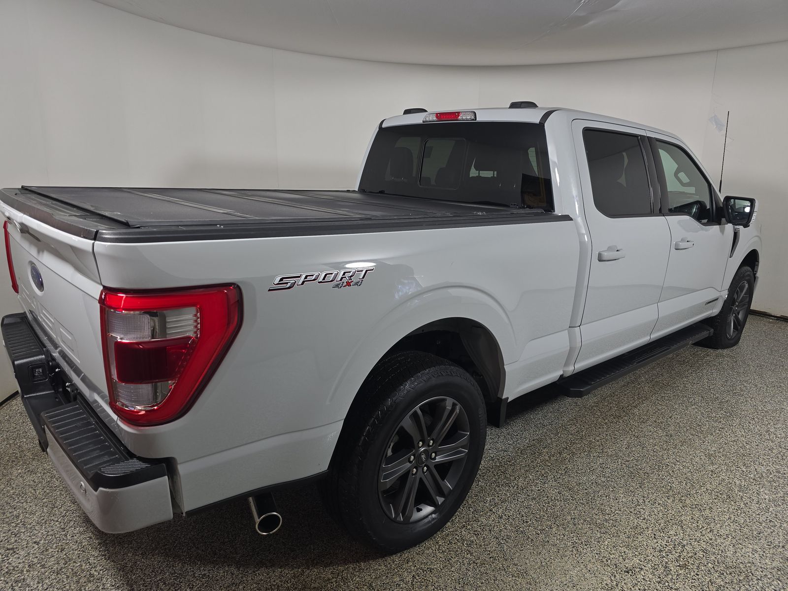 2023 Ford F-150 Hybrid Lariat AWD