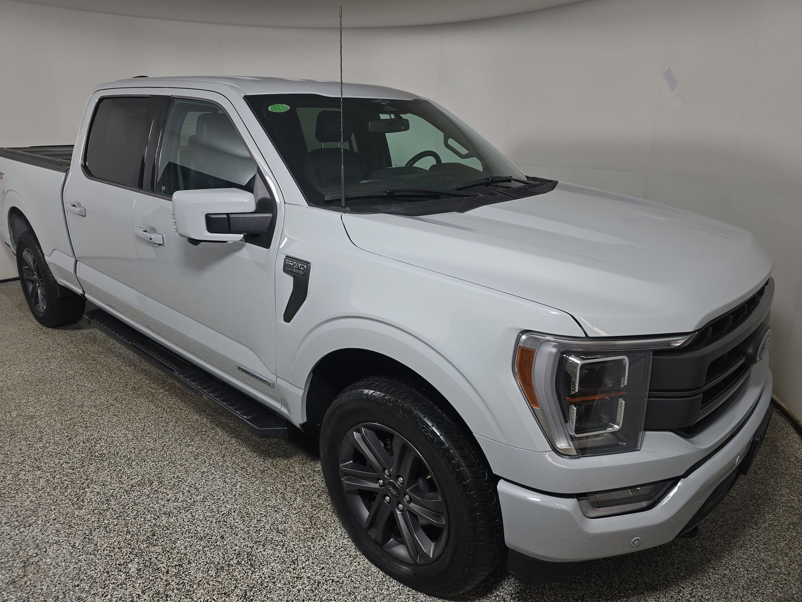 2023 Ford F-150 Hybrid Lariat AWD