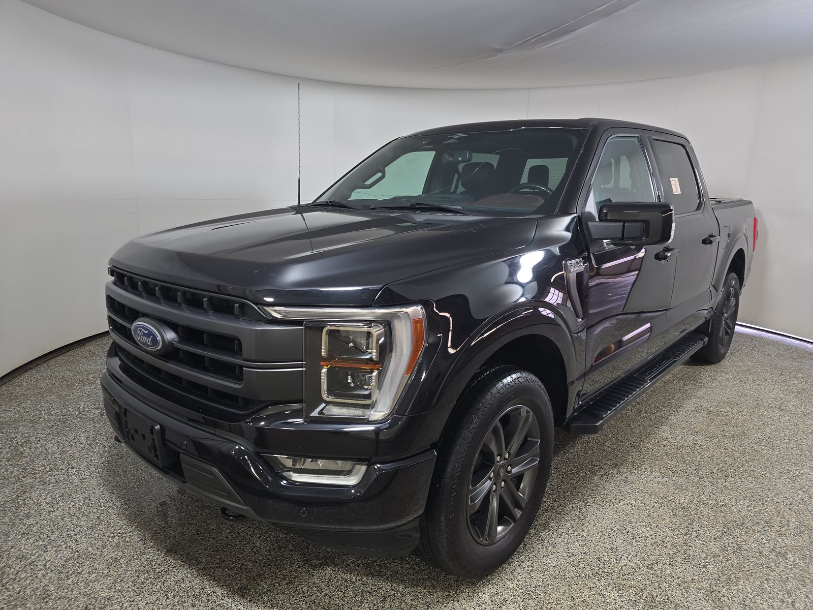 2023 Ford F-150 Lariat AWD
