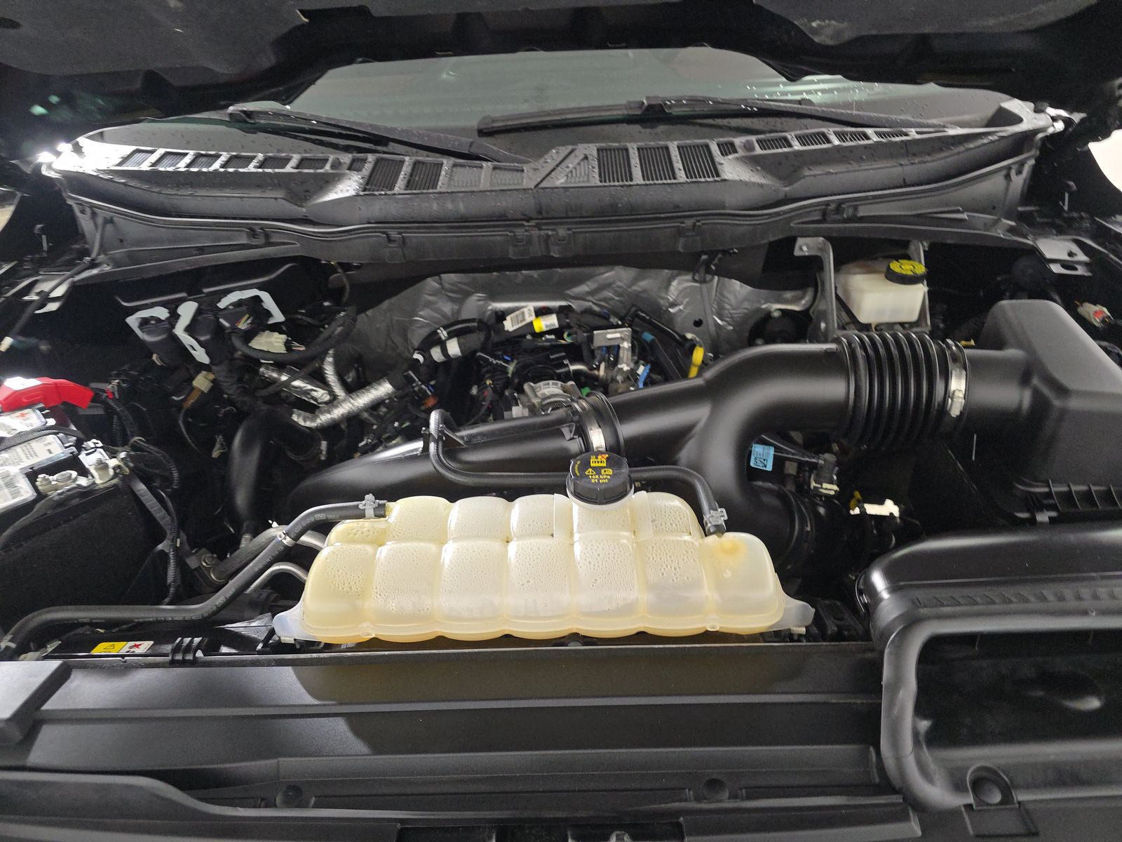 2023 Ford F-150 Lariat AWD