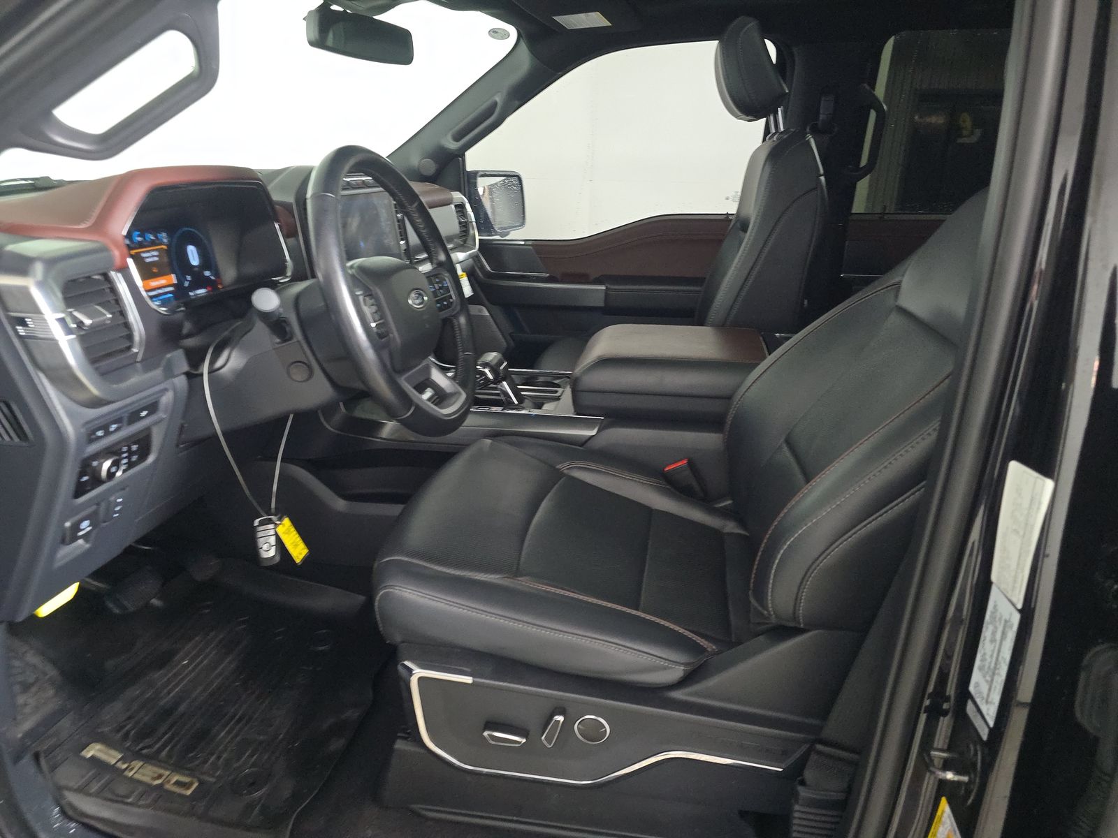 2023 Ford F-150 Lariat AWD