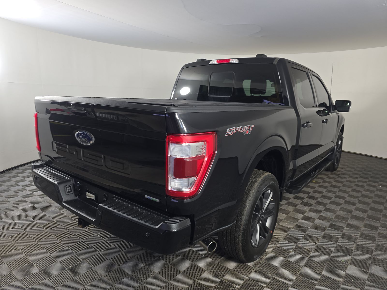 2023 Ford F-150 Lariat AWD