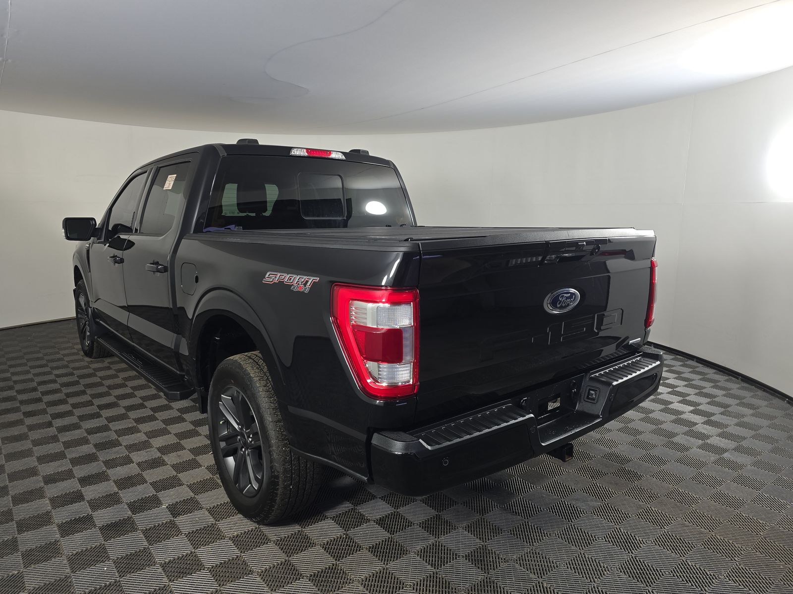 2023 Ford F-150 Lariat AWD