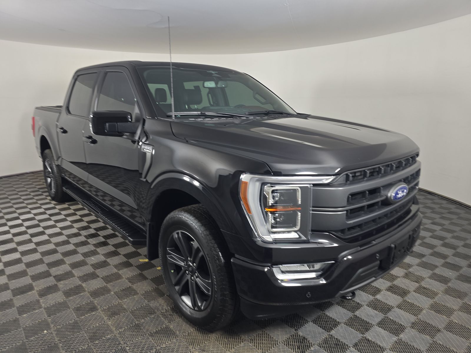 2023 Ford F-150 Lariat AWD