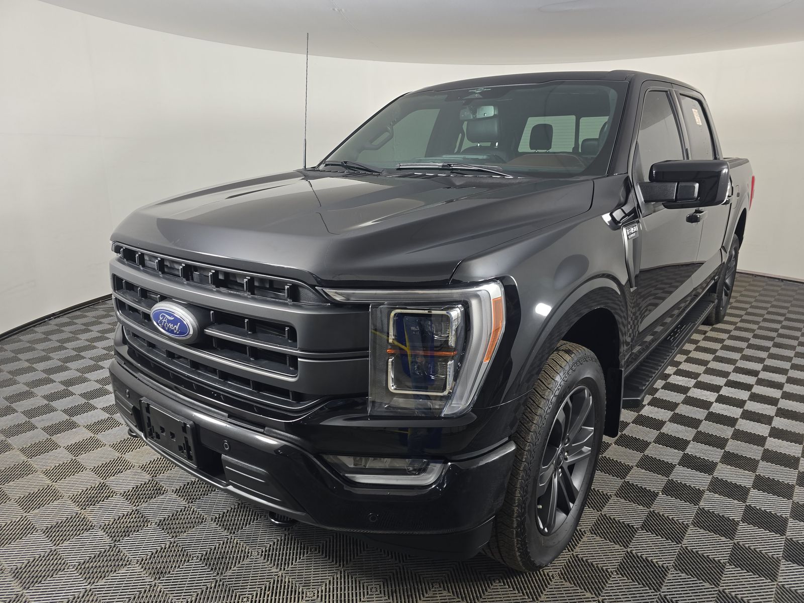 2023 Ford F-150 Lariat AWD